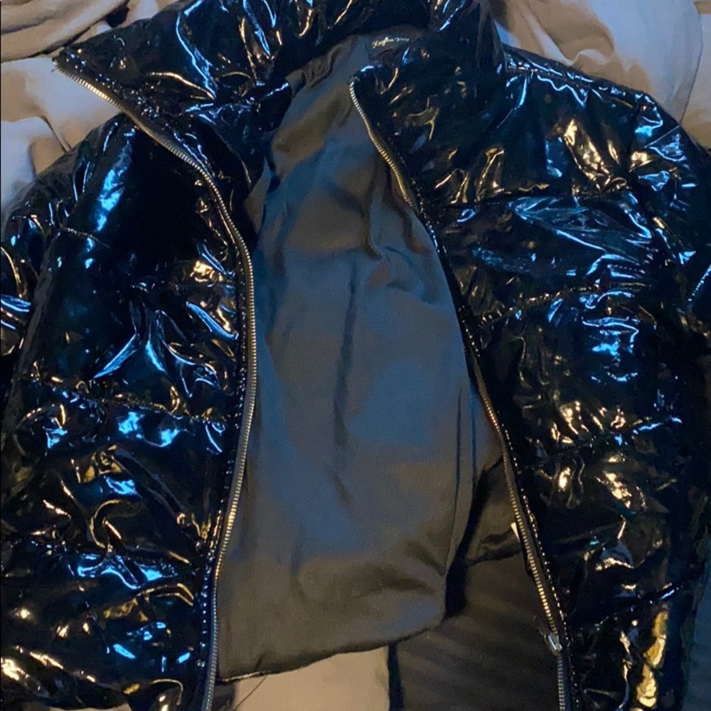 Jacket - Picture 2 of 3